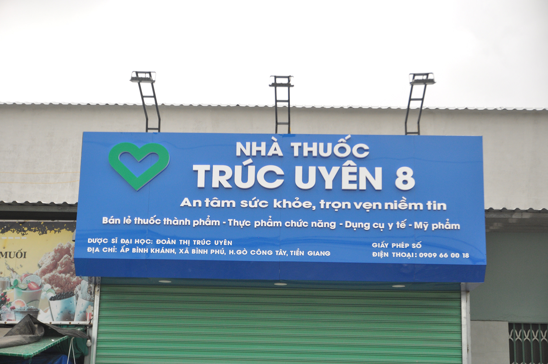 Biển hiệu sau quá trình thi công